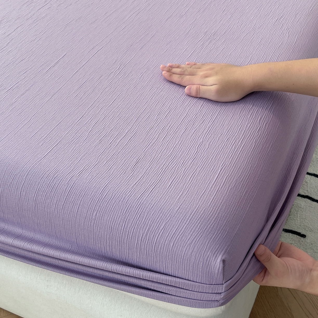 91家纺网 家纺一手货源 找家纺 瑞钰 2025新款透气云感三层纱床笠 柔幻紫