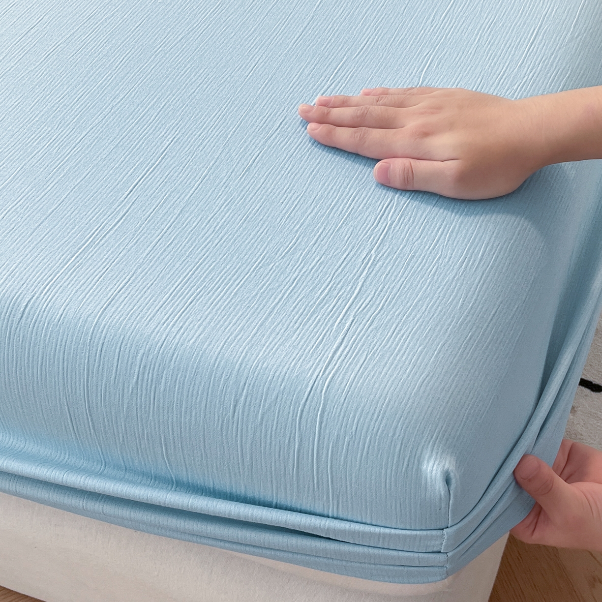 91家纺网 家纺一手货源 找家纺 瑞钰 2025新款透气云感三层纱床笠 天空蓝