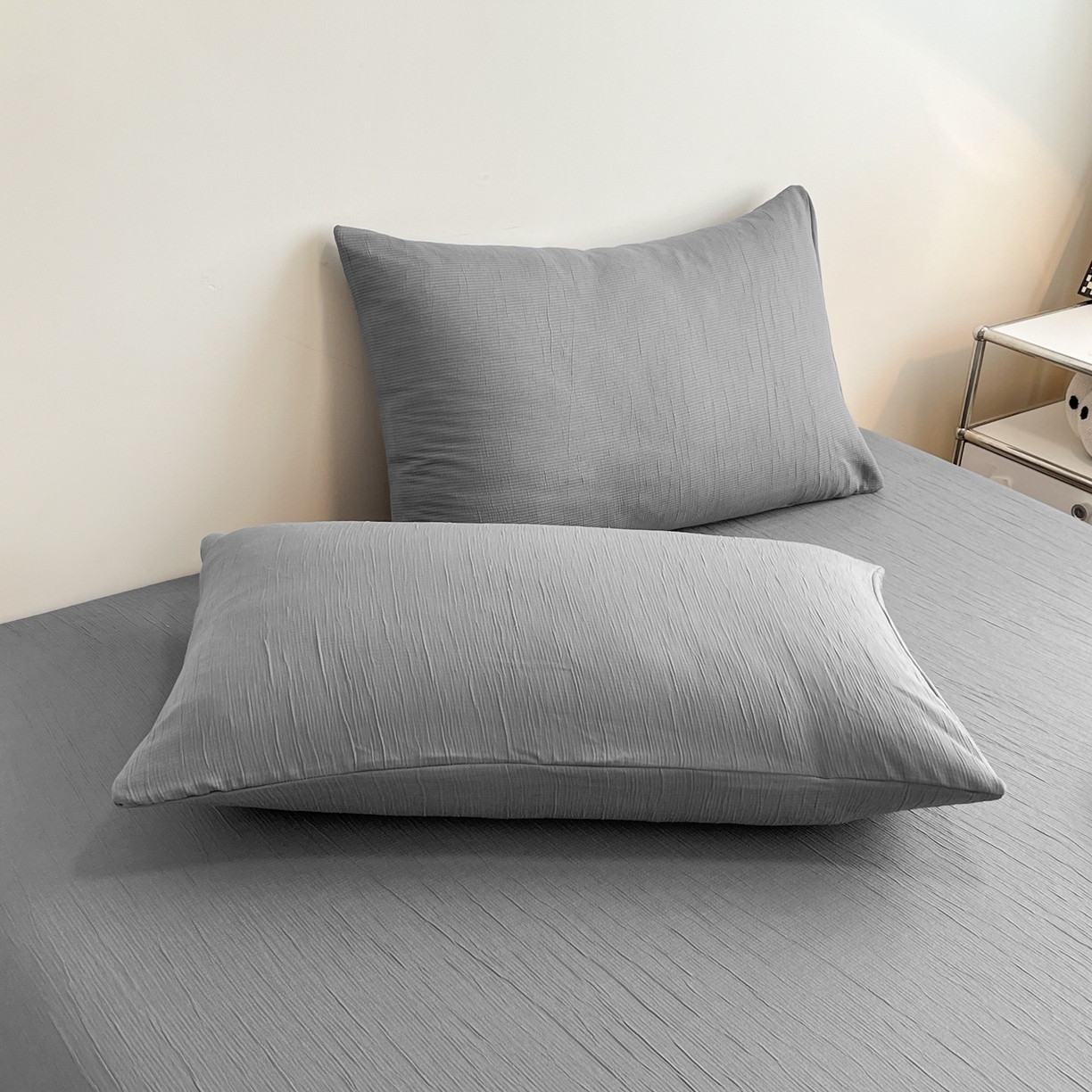 91家纺网 家纺一手货源 找家纺 瑞钰 2025新款透气云感三层纱床笠 烟灰