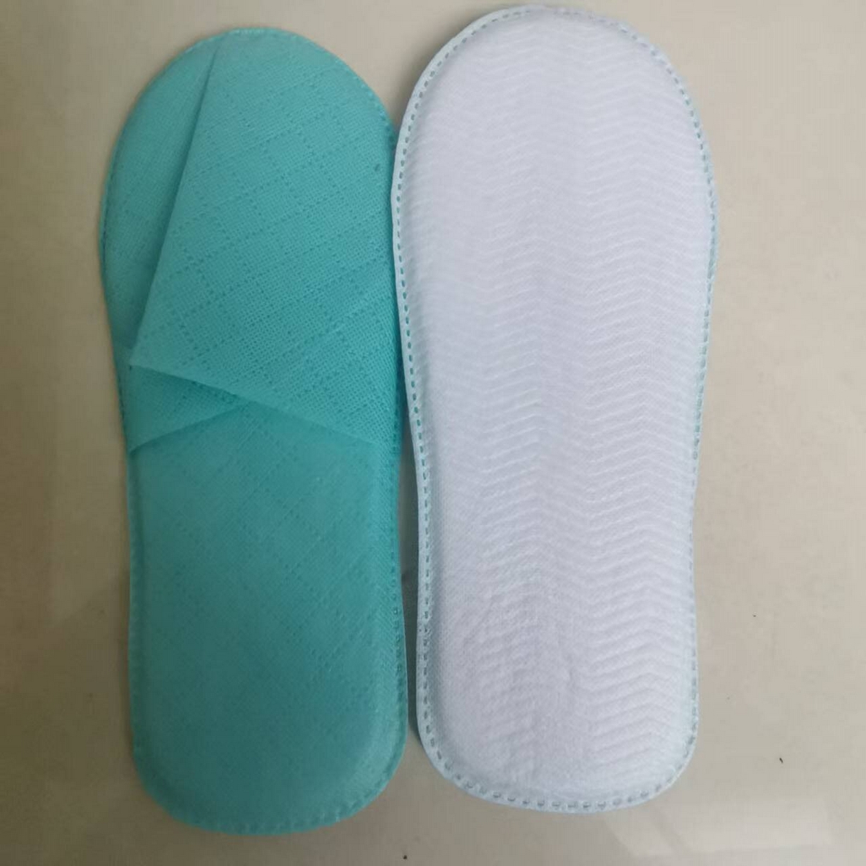 91家纺网 家纺一手货源 找家纺 （总）安力森/诚臻酒店用品 2025新款酒店民宿专用浅 蓝防滑待客拖鞋 客 房一次性简约舒适拖鞋