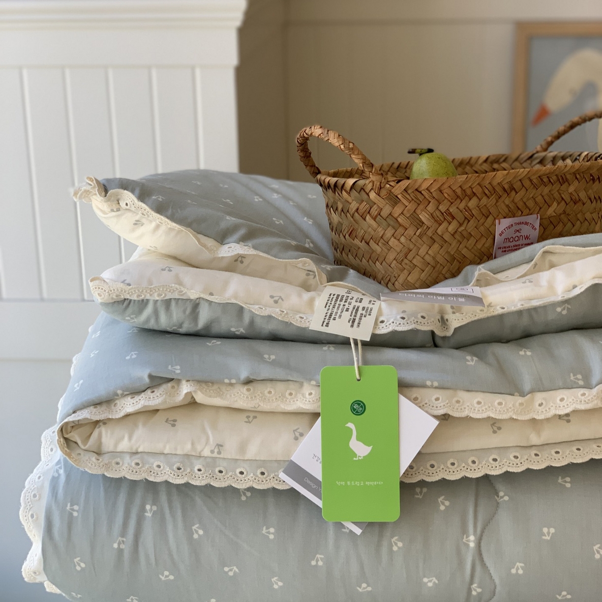 91家纺网 家纺一手货源 找家纺 汇庭 2025秋冬新品慕斯春秋被子被芯系列 甜甜樱桃蓝