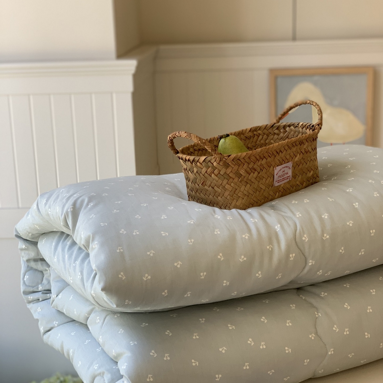 91家纺网 家纺一手货源 找家纺 汇庭 2025秋冬新品慕斯春秋被子被芯系列 甜甜樱桃蓝