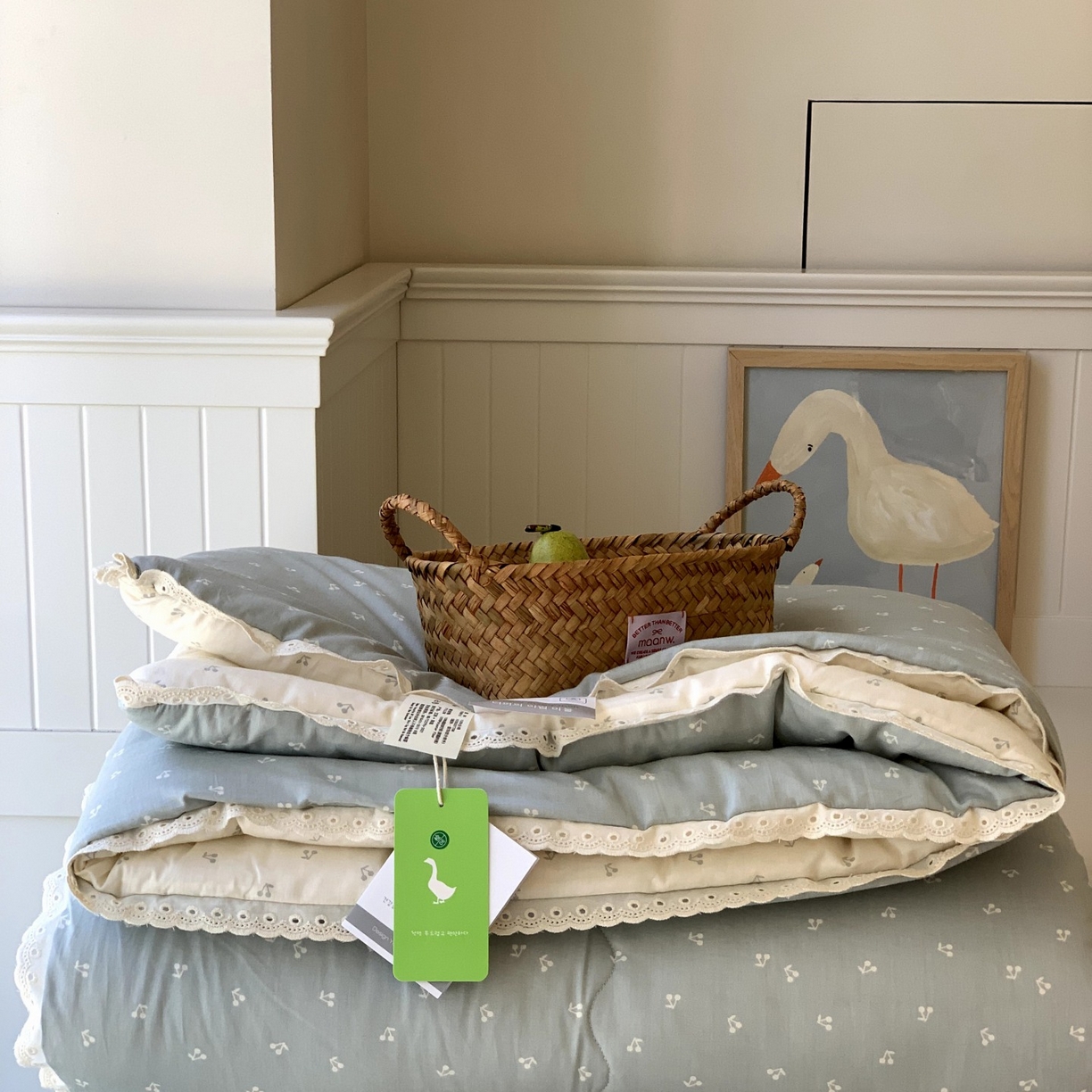 91家纺网 家纺一手货源 找家纺 汇庭 2025秋冬新品慕斯春秋被子被芯系列 甜甜樱桃蓝