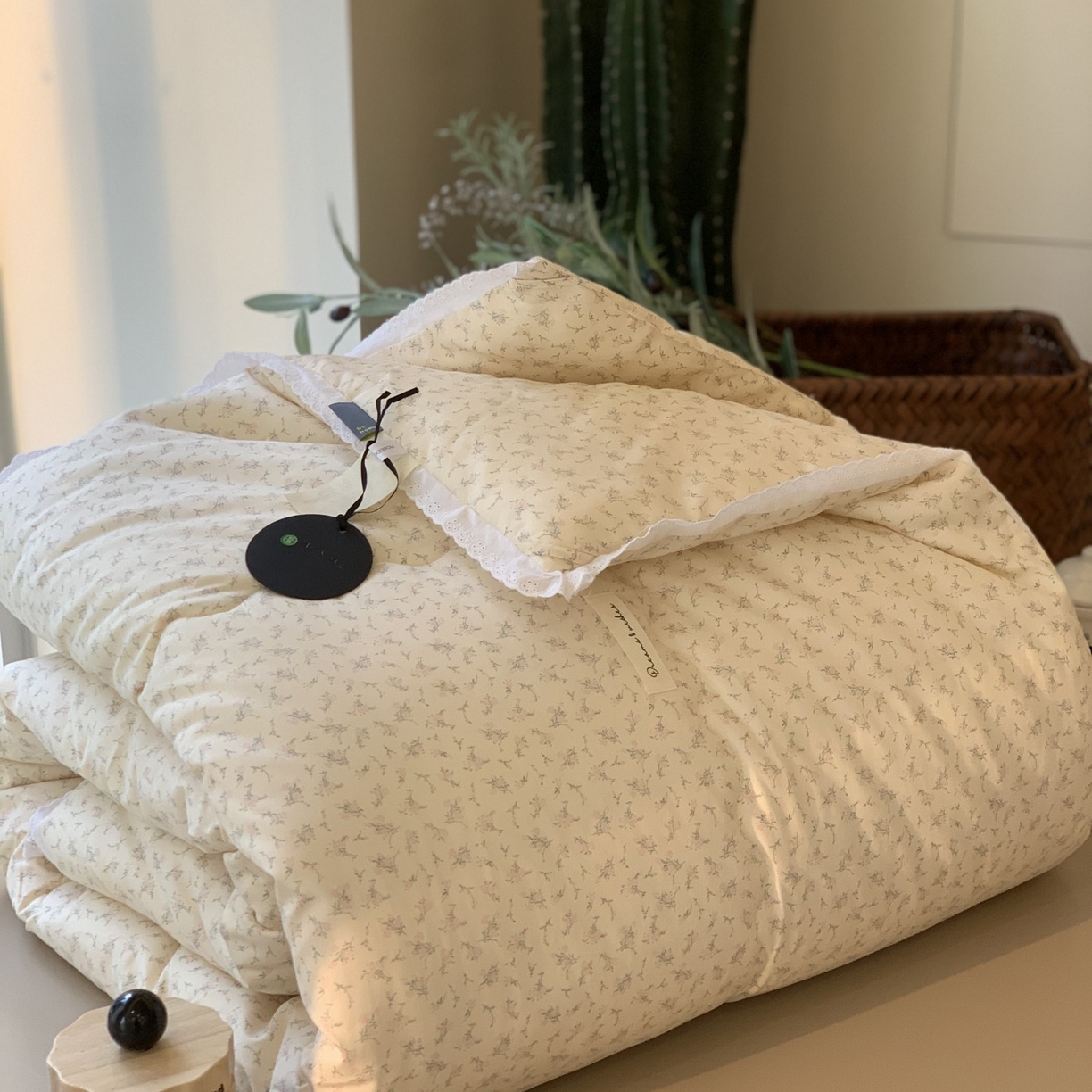 91家纺网 家纺一手货源 找家纺 汇庭 2025秋冬新品慕斯春秋被子被芯系列 暖心豆沙