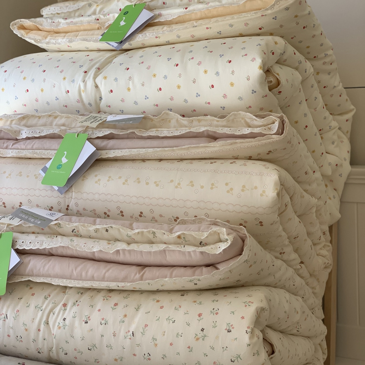 91家纺网 家纺一手货源 找家纺 汇庭 2025秋冬新品慕斯春秋被子被芯系列 组合