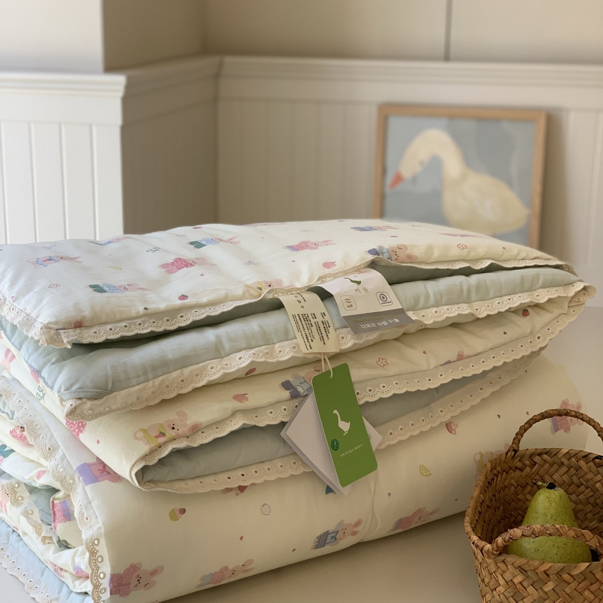 91家纺网 家纺一手货源 找家纺 汇庭 2025秋冬新品慕斯春秋被子被芯系列 奶糖兔