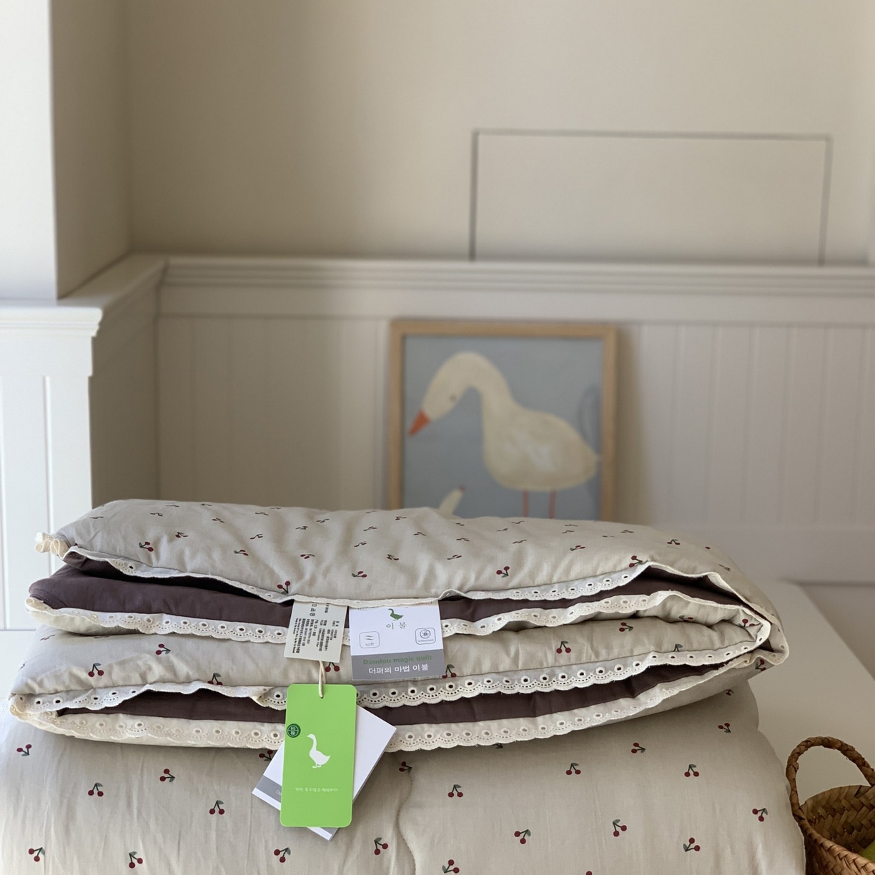 91家纺网 家纺一手货源 找家纺 汇庭 2025秋冬新品慕斯春秋被子被芯系列 甜甜樱桃紫