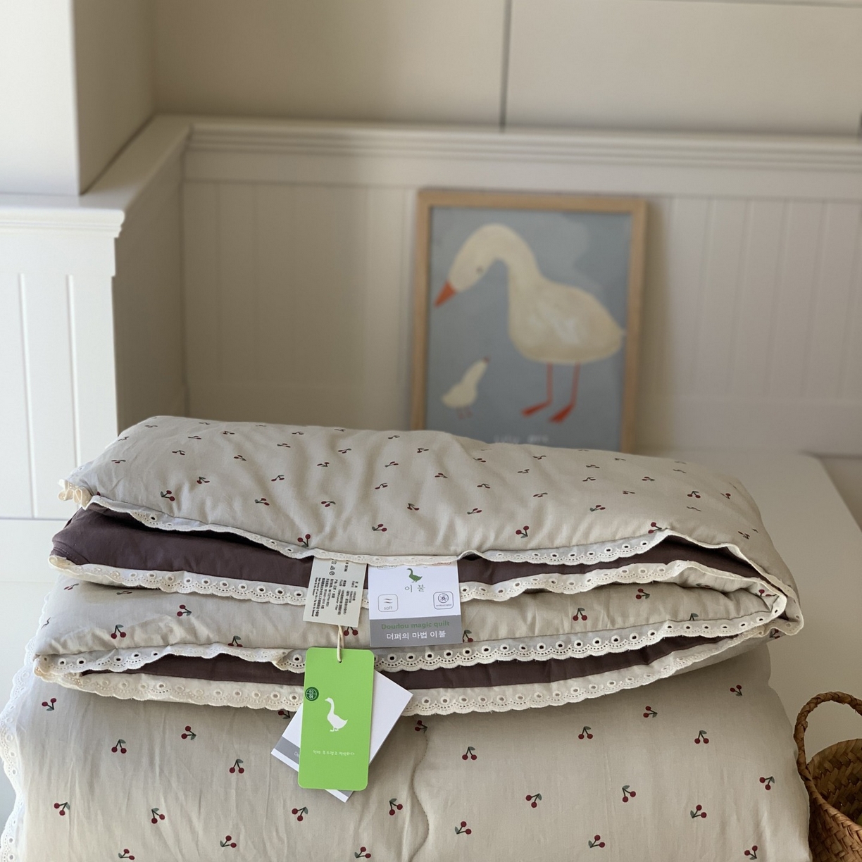 91家纺网 家纺一手货源 找家纺 汇庭 2025秋冬新品慕斯春秋被子被芯系列 甜甜樱桃紫