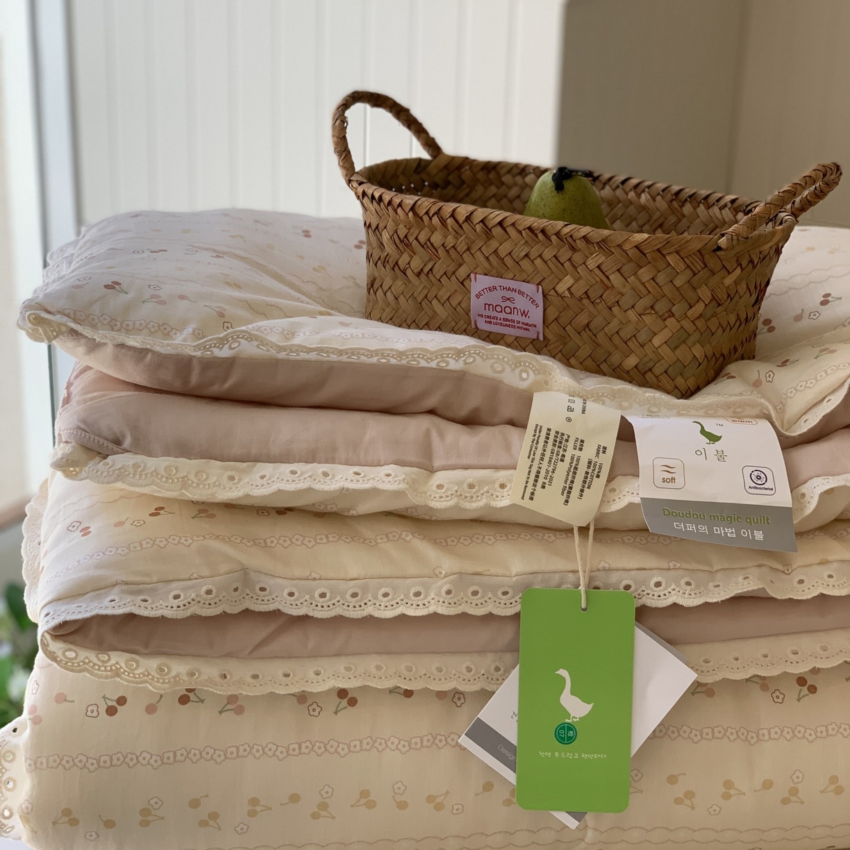 91家纺网 家纺一手货源 找家纺 汇庭 2025秋冬新品慕斯春秋被子被芯系列 樱桃彩色