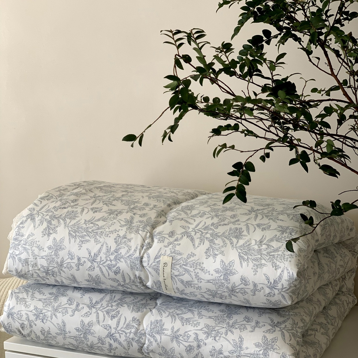 91家纺网 家纺一手货源 找家纺 汇庭 2025秋冬新品慕斯春秋被子被芯系列 美美蓝