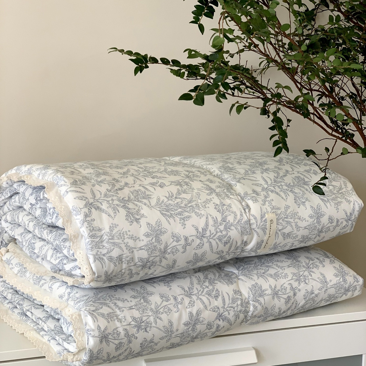 91家纺网 家纺一手货源 找家纺 汇庭 2025秋冬新品慕斯春秋被子被芯系列 美美蓝