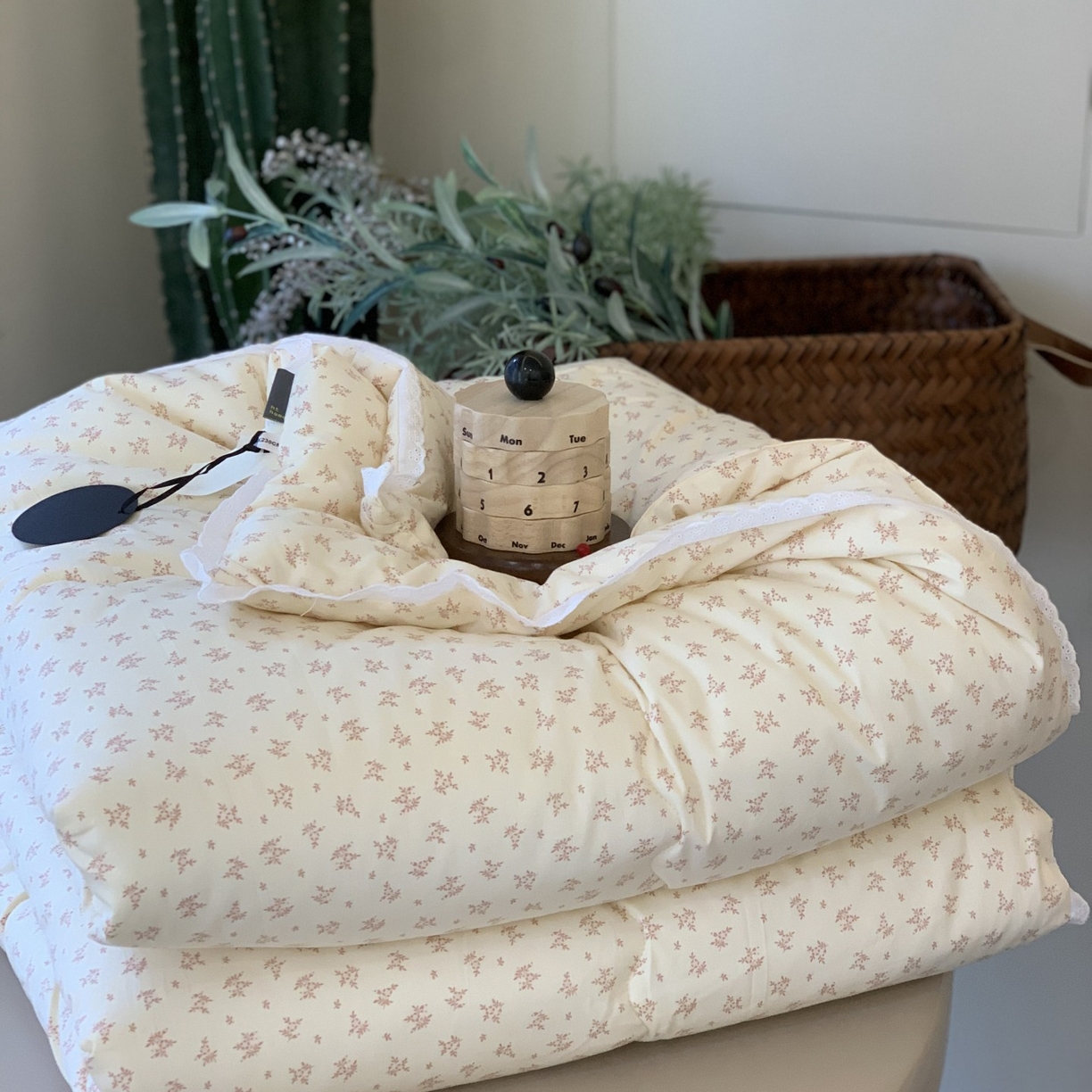 91家纺网 家纺一手货源 找家纺 汇庭 2025秋冬新品慕斯春秋被子被芯系列 维密豆沙