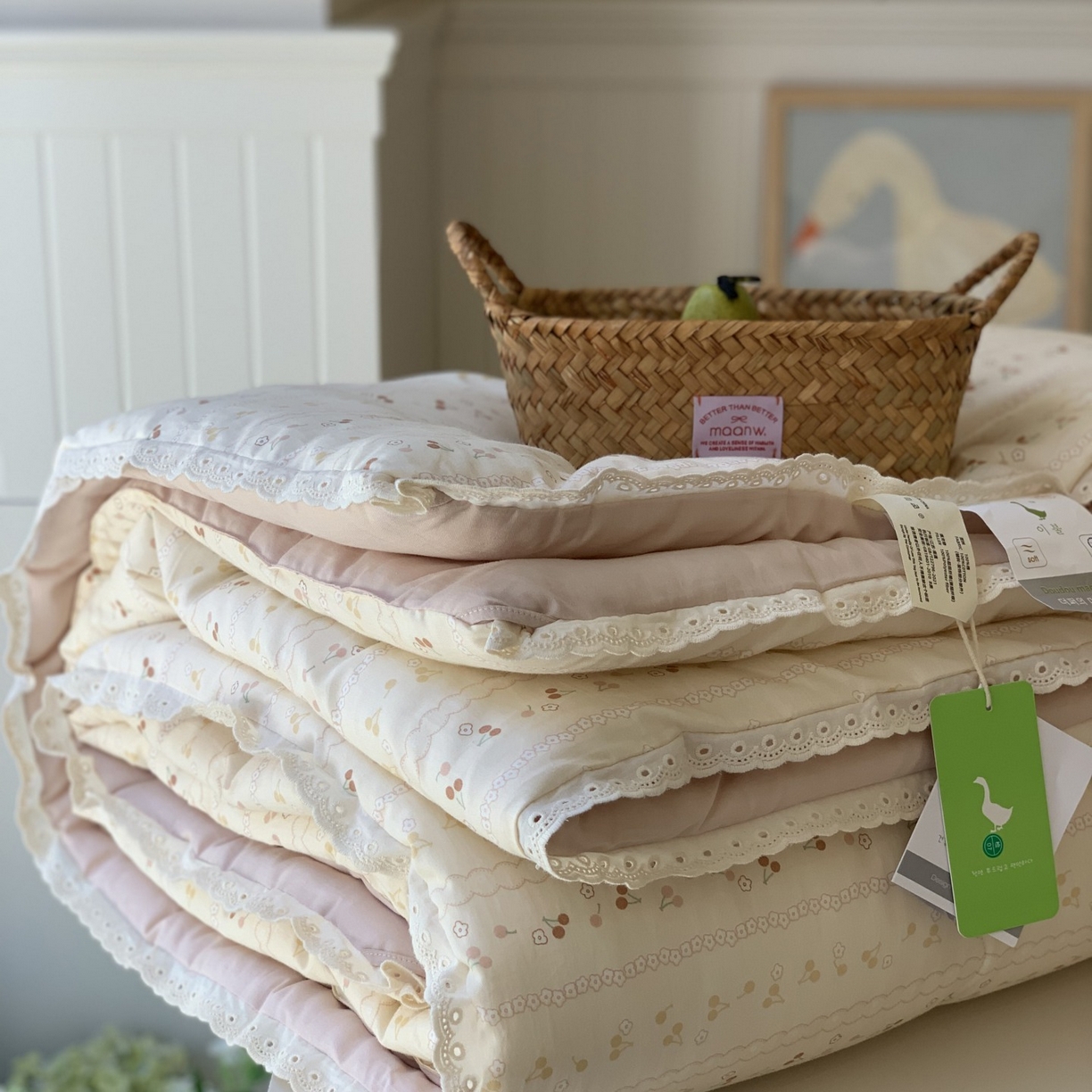 91家纺网 家纺一手货源 找家纺 汇庭 2025秋冬新品慕斯春秋被子被芯系列 樱桃彩色