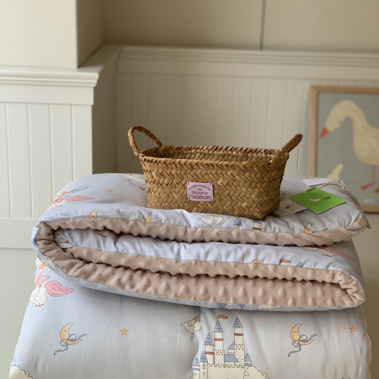 91家纺网 家纺一手货源 找家纺 汇庭 2025秋冬新品60s长绒棉单人豆豆冬被子被芯 城堡蓝