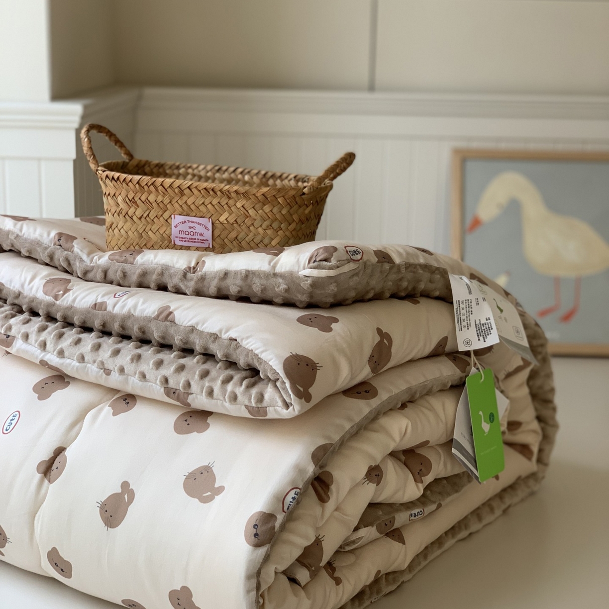 91家纺网 家纺一手货源 找家纺 汇庭 2025秋冬新品60s长绒棉单人豆豆冬被子被芯 乐乐兔