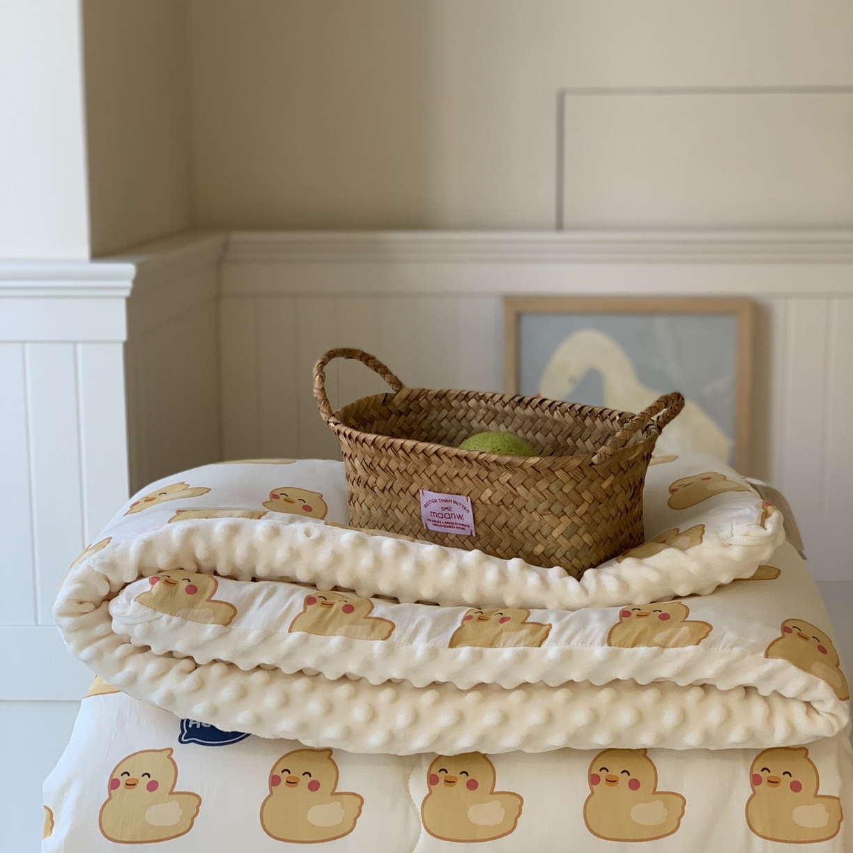 91家纺网 家纺一手货源 找家纺 汇庭 2025秋冬新品60s长绒棉单人豆豆冬被子被芯 可达鸭