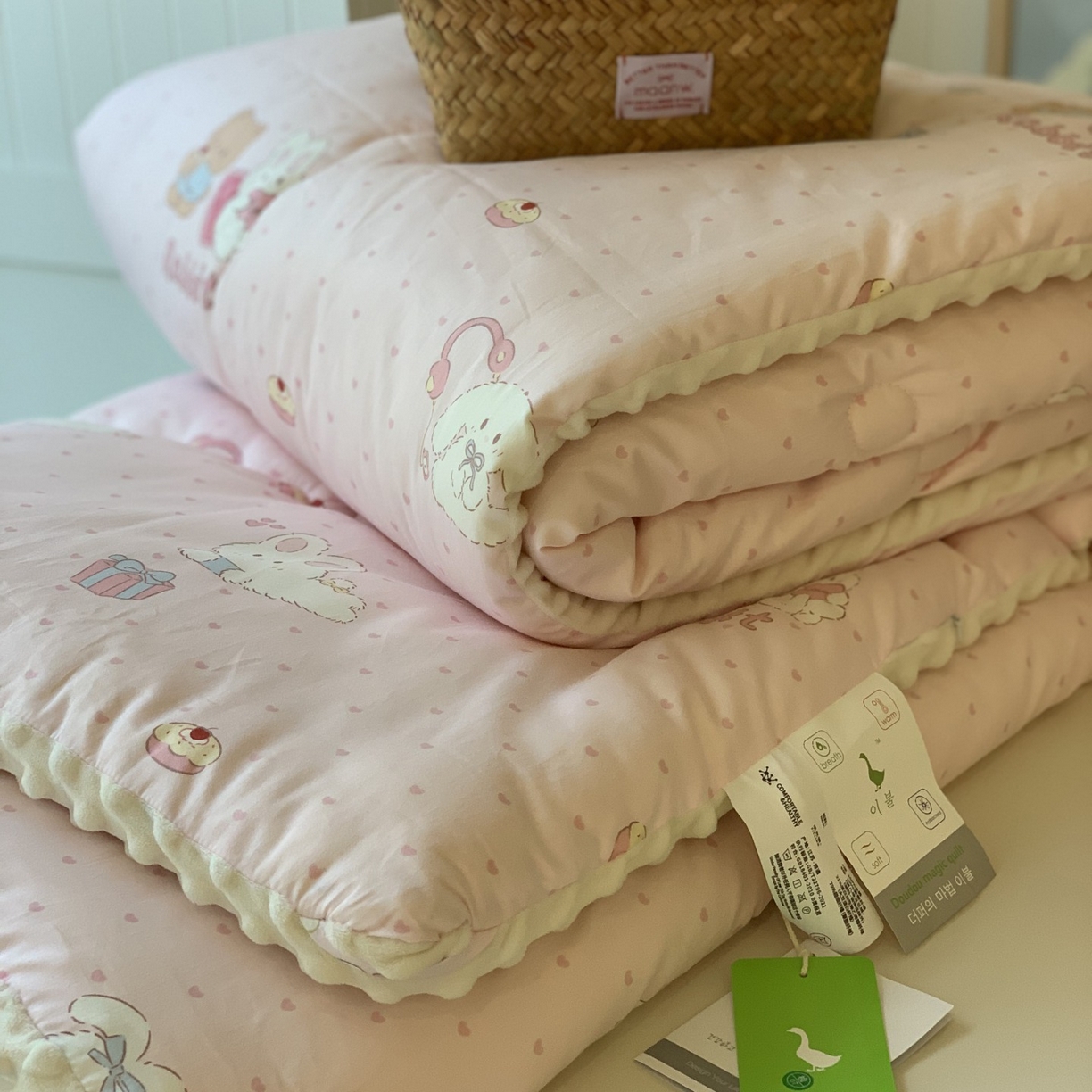 91家纺网 家纺一手货源 找家纺 汇庭 2025秋冬新品60s长绒棉单人豆豆冬被子被芯 甜蜜派