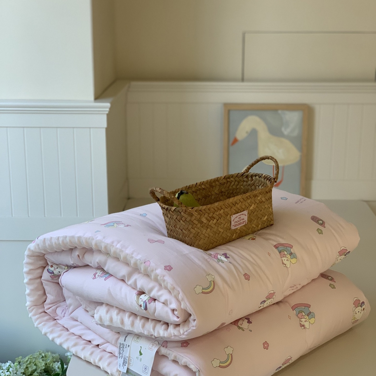 91家纺网 家纺一手货源 找家纺 汇庭 2025秋冬新品60s长绒棉单人豆豆冬被子被芯 甜甜猫