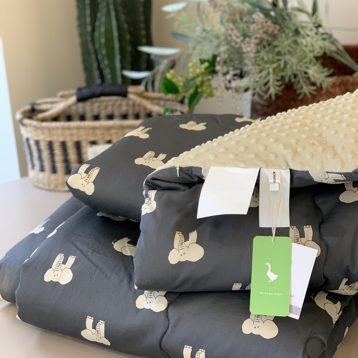 91家纺网 家纺一手货源 找家纺 汇庭 2025秋冬新品60s长绒棉单人豆豆冬被子被芯 图图象