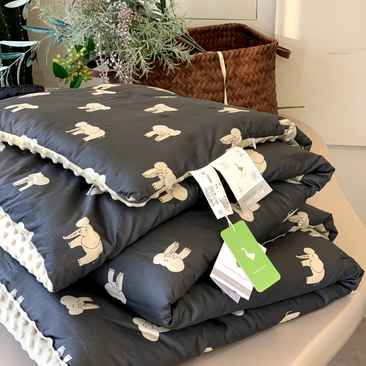 91家纺网 家纺一手货源 找家纺 汇庭 2025秋冬新品60s长绒棉单人豆豆冬被子被芯 图图象