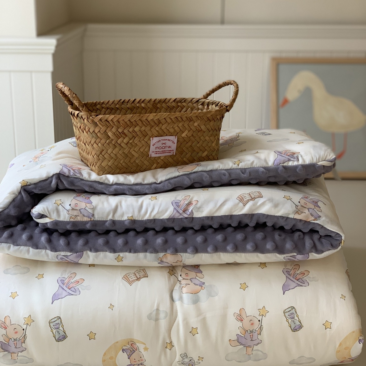 91家纺网 家纺一手货源 找家纺 汇庭 2025秋冬新品60s长绒棉单人豆豆冬被子被芯 紫精灵