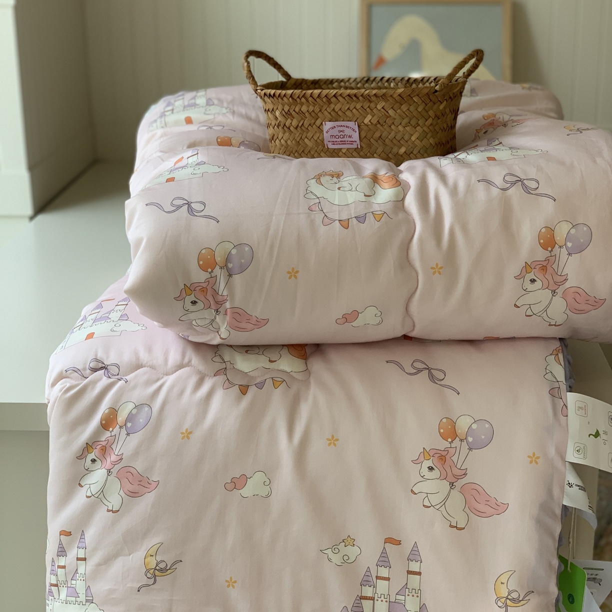 91家纺网 家纺一手货源 找家纺 汇庭 2025秋冬新品60s长绒棉单人豆豆冬被子被芯 城堡粉