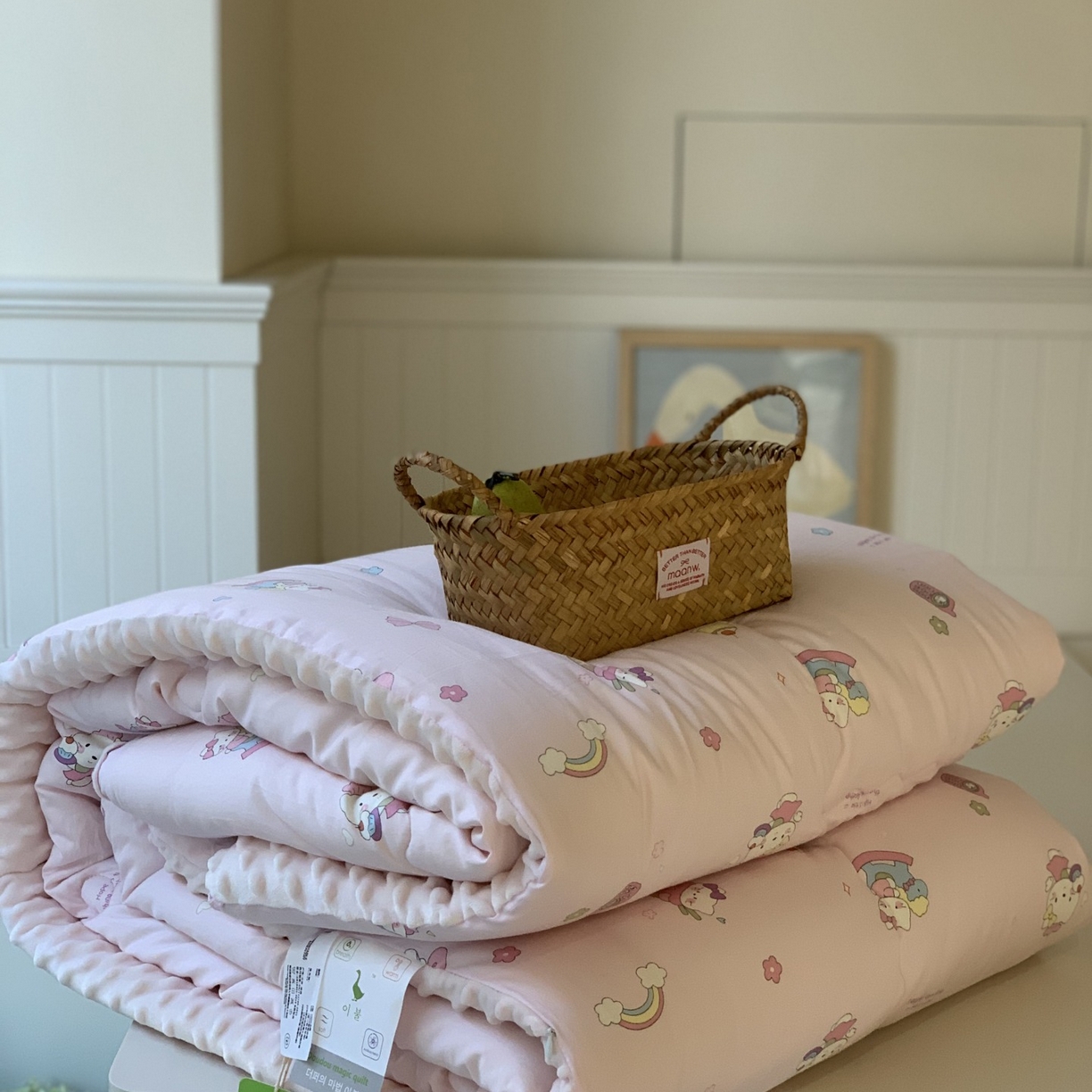 91家纺网 家纺一手货源 找家纺 汇庭 2025秋冬新品60s长绒棉单人豆豆冬被子被芯 甜甜猫