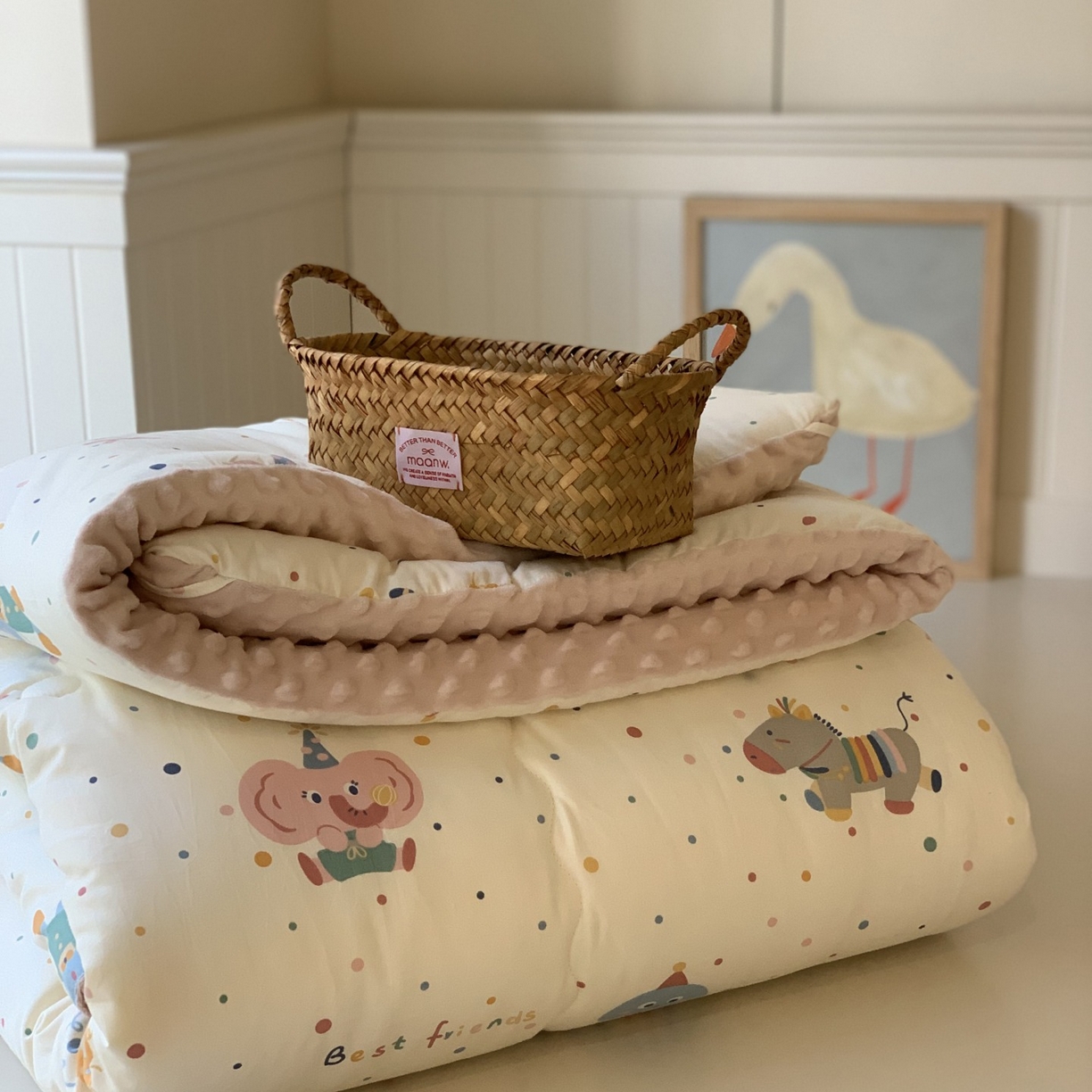 91家纺网 家纺一手货源 找家纺 汇庭 2025秋冬新品60s长绒棉单人豆豆冬被子被芯 小小玛特