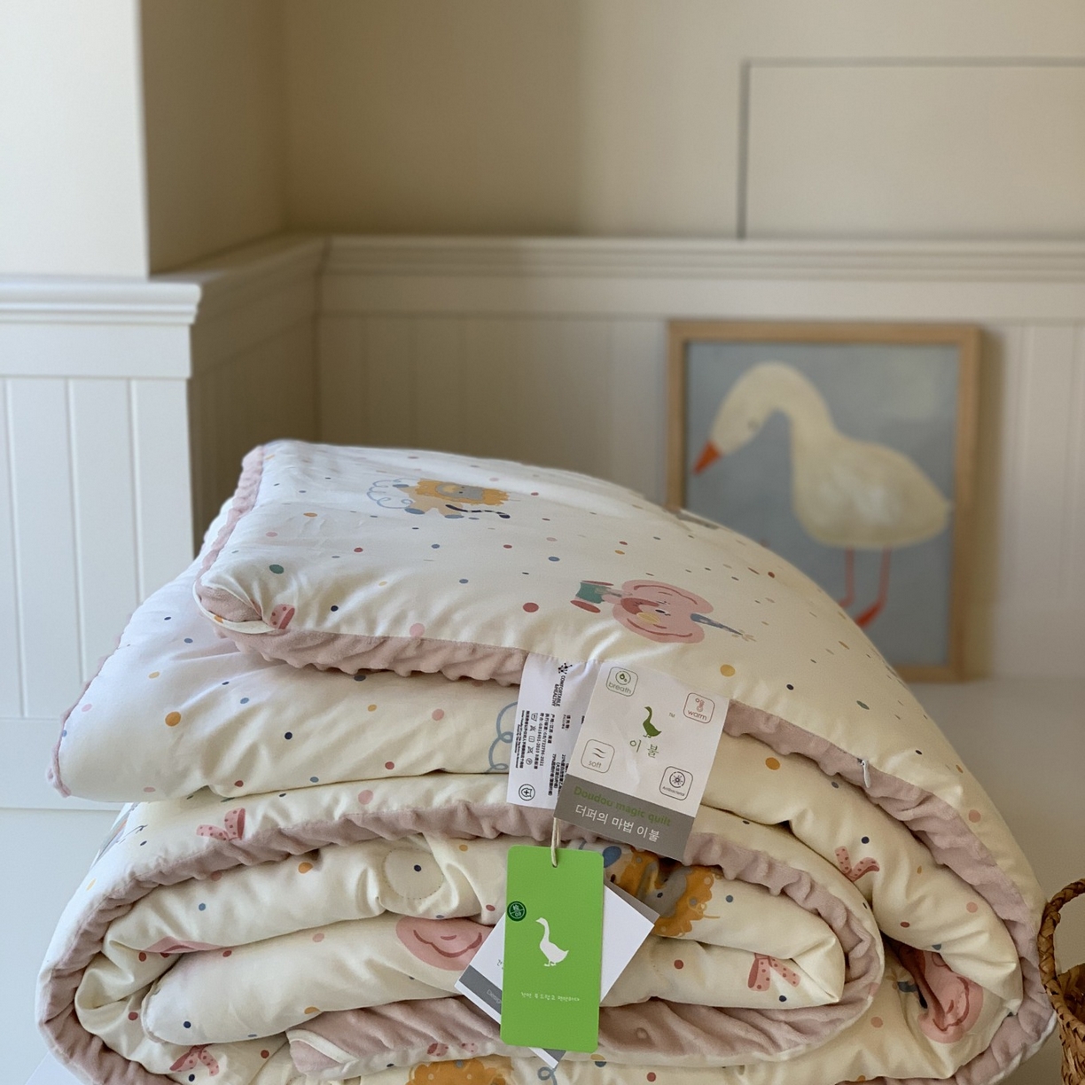 91家纺网 家纺一手货源 找家纺 汇庭 2025秋冬新品60s长绒棉单人豆豆冬被子被芯 小小玛特