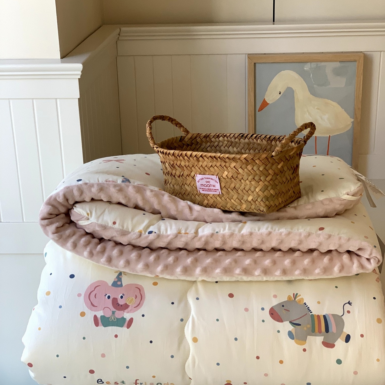 91家纺网 家纺一手货源 找家纺 汇庭 2025秋冬新品60s长绒棉单人豆豆冬被子被芯 小小玛特