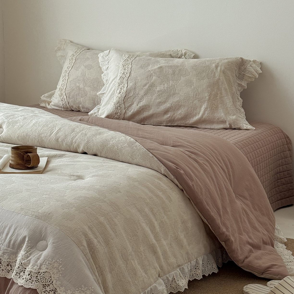 91家纺网 家纺一手货源 找家纺 汇庭 2025秋冬新款禾悦棉麻春秋春悦纱布床盖系列 禾悦咖