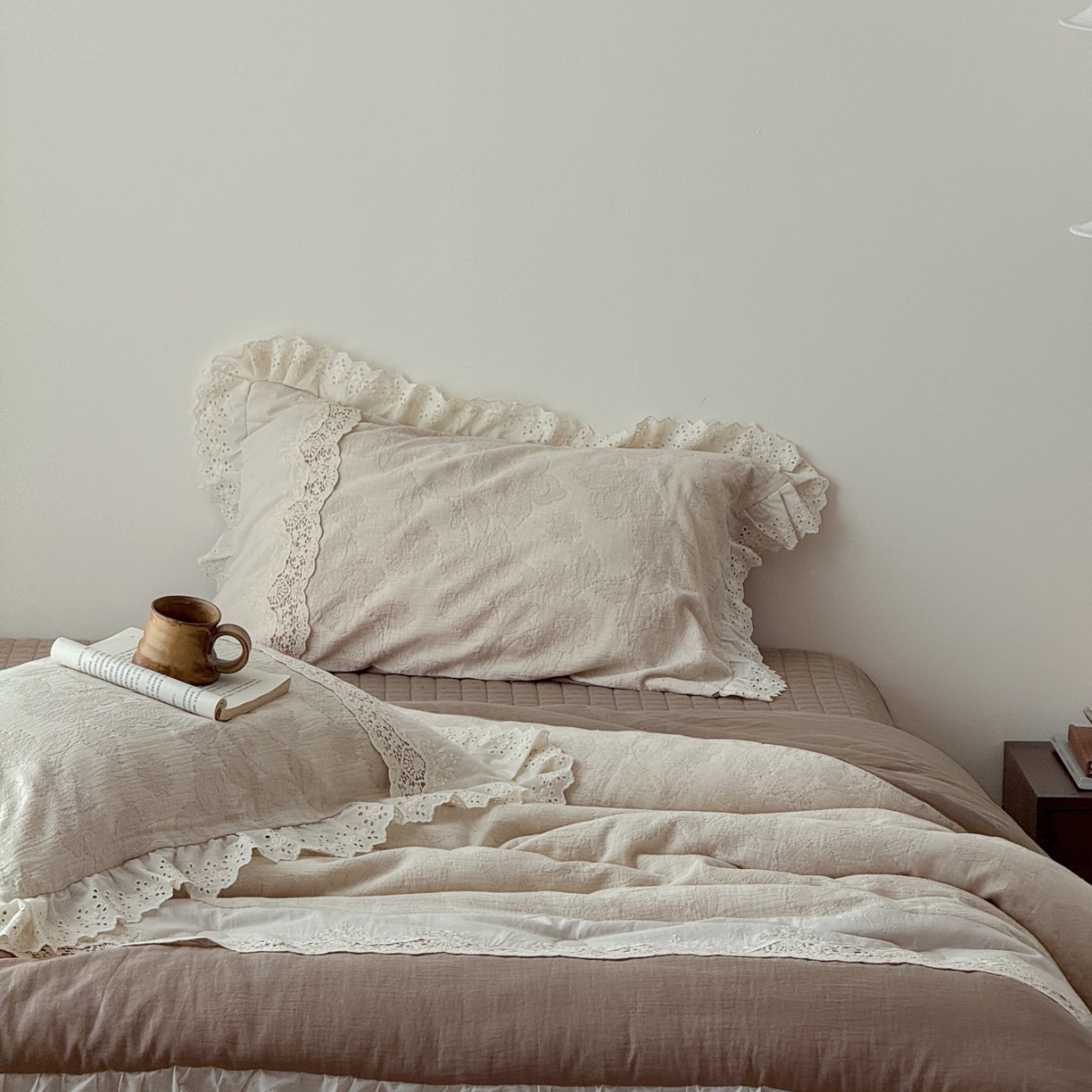 91家纺网 家纺一手货源 找家纺 汇庭 2025秋冬新款禾悦棉麻春秋春悦纱布床盖系列 禾悦咖