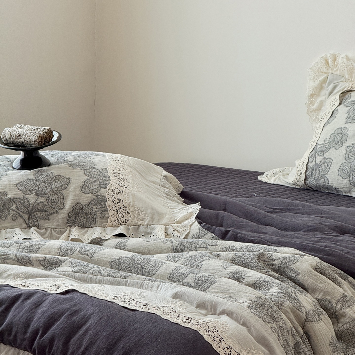 91家纺网 家纺一手货源 找家纺 汇庭 2025秋冬新款禾悦棉麻春秋春悦纱布床盖系列 禾悦蓝