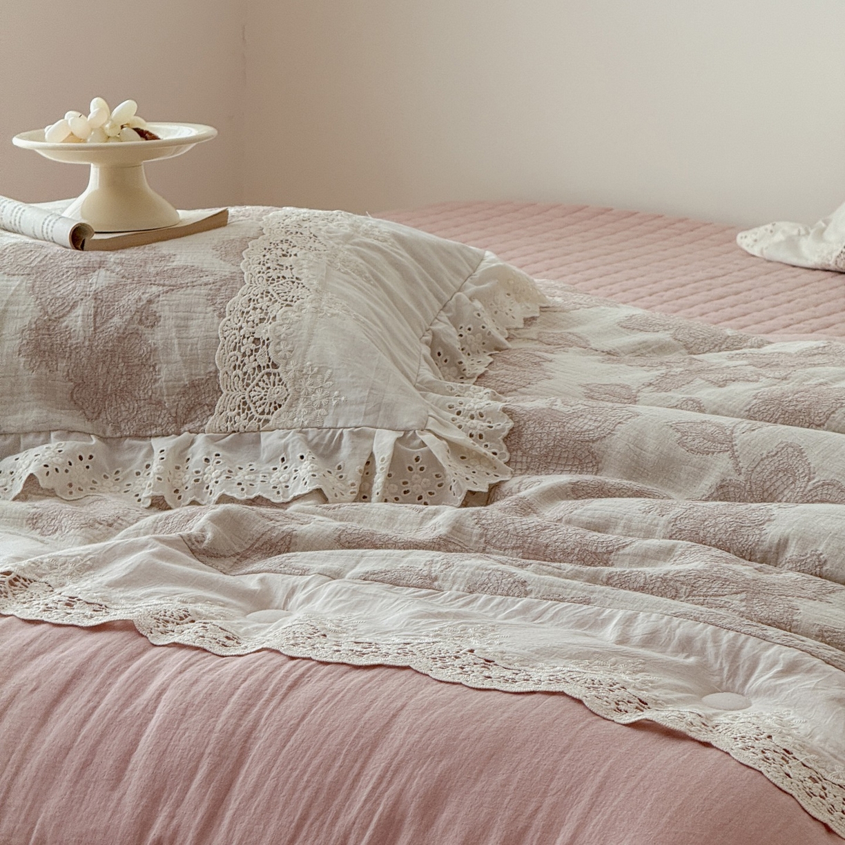 91家纺网 家纺一手货源 找家纺 汇庭 2025秋冬新款禾悦棉麻春秋春悦纱布床盖系列 禾悦粉