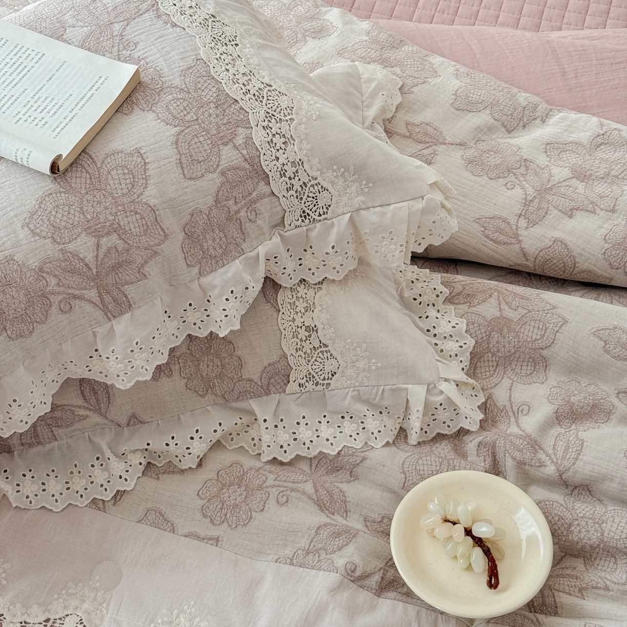 91家纺网 家纺一手货源 找家纺 汇庭 2025秋冬新款禾悦棉麻春秋春悦纱布床盖系列 禾悦粉