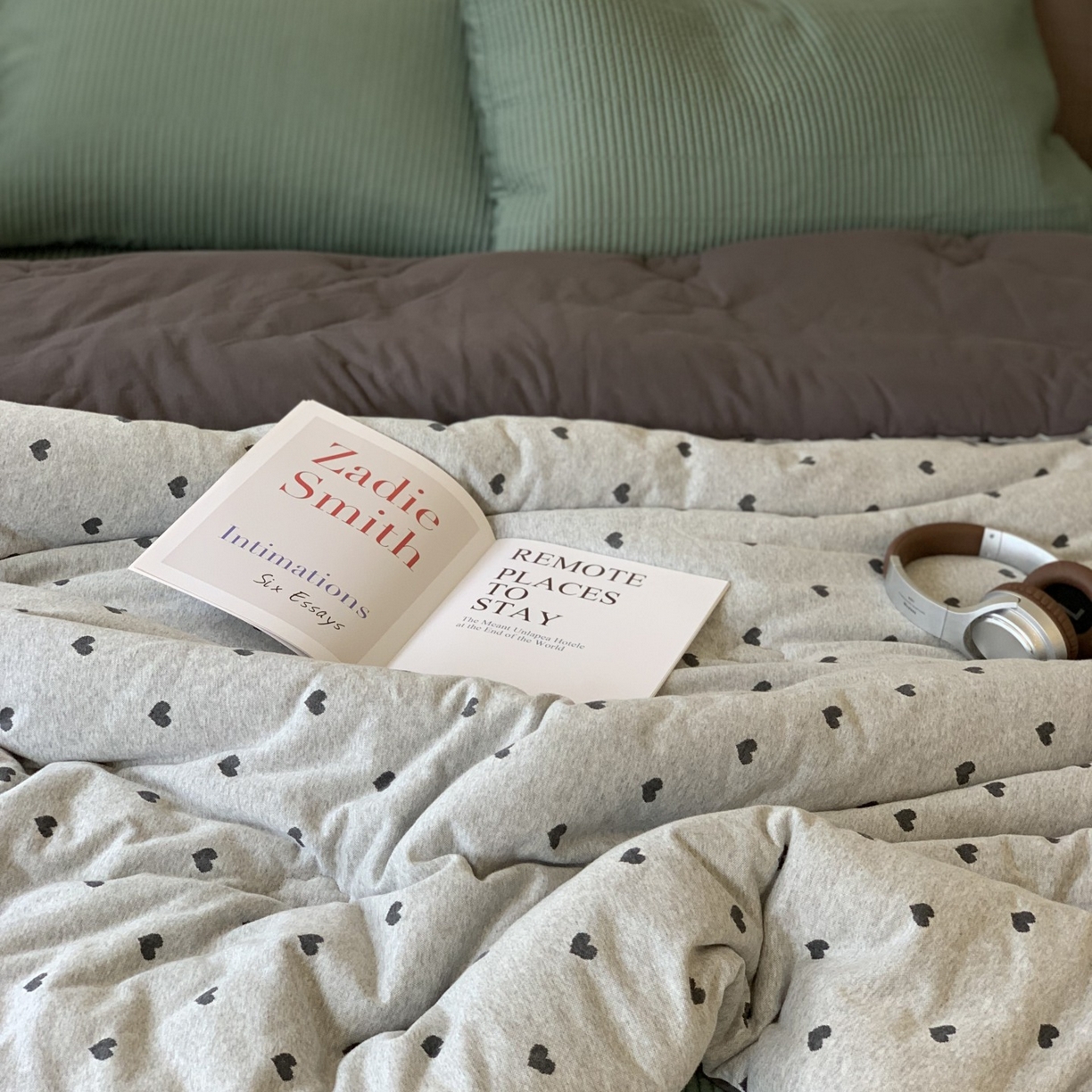 91家纺网 家纺一手货源 找家纺 汇庭 2025秋冬新款小耳朵色织春秋被子被芯系列 小甜心灰