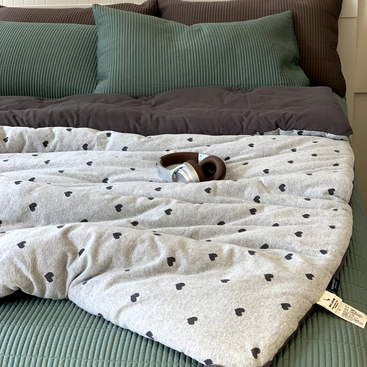 91家纺网 家纺一手货源 找家纺 汇庭 2025秋冬新款小耳朵色织春秋被子被芯系列 小甜心灰