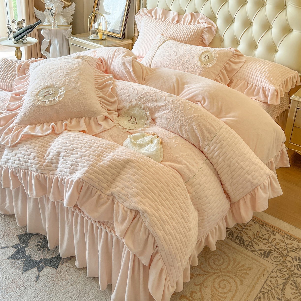 91家纺网 家纺一手货源 找家纺 （总）好儿喜家纺 2025新款雕花牛奶绒床盖四件套-艾洛微