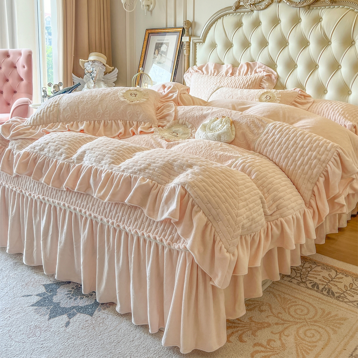 91家纺网 家纺一手货源 找家纺 （总）好儿喜家纺 2025新款雕花牛奶绒床盖四件套-艾洛微