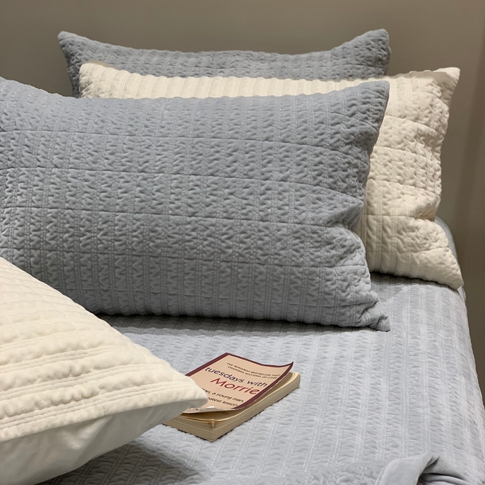 91家纺网 家纺一手货源 找家纺 汇庭 2025新款时尚条绒床盖三件套系列 时尚条蓝