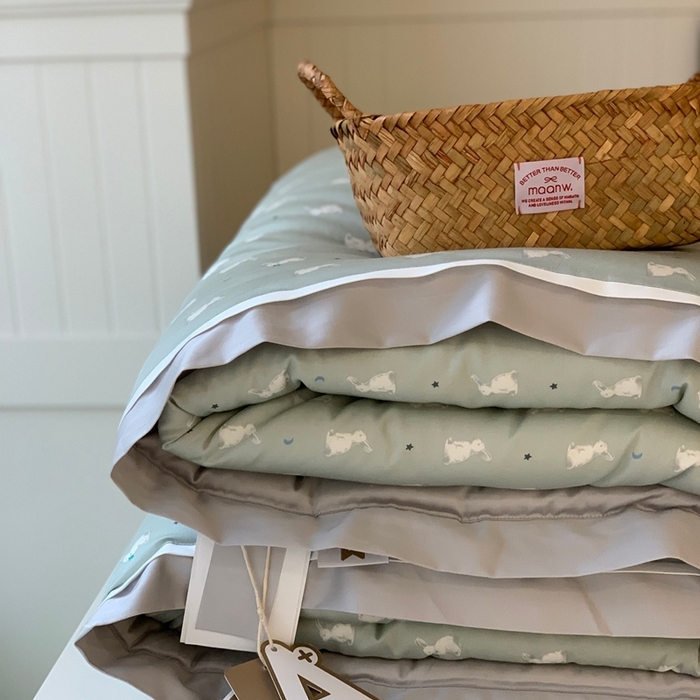 91家纺网 家纺一手货源 找家纺 汇庭 2025新款美棉春秋被被子被芯系列 萝莉兔