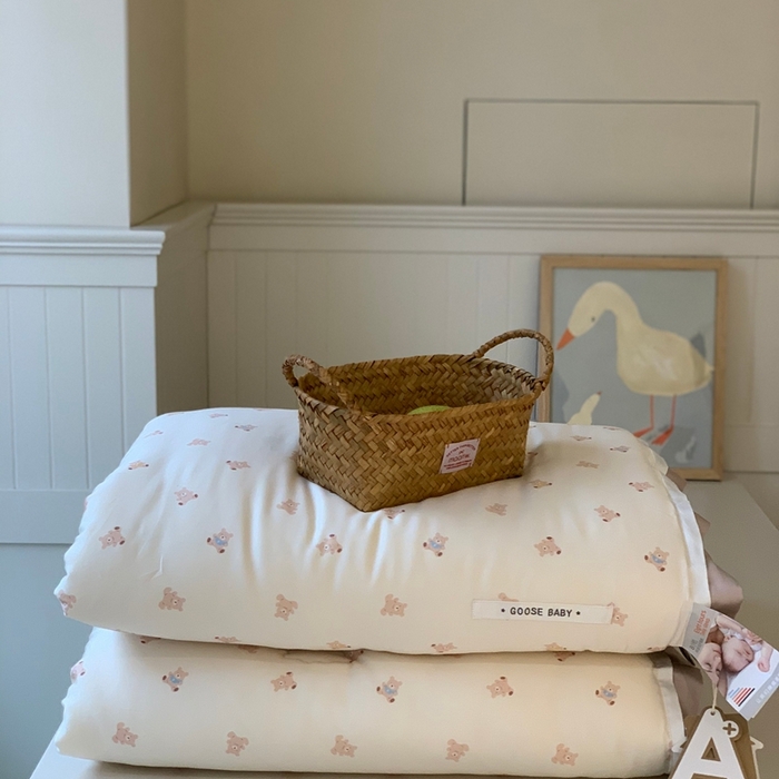 91家纺网 家纺一手货源 找家纺 汇庭 2025新款美棉春秋被被子被芯系列 奶油小熊