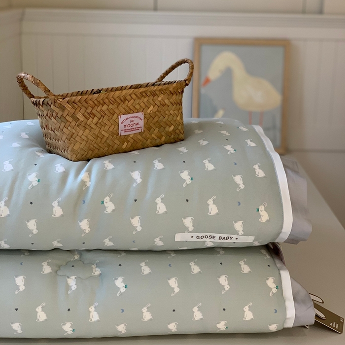 91家纺网 家纺一手货源 找家纺 汇庭 2025新款美棉春秋被被子被芯系列 萝莉兔