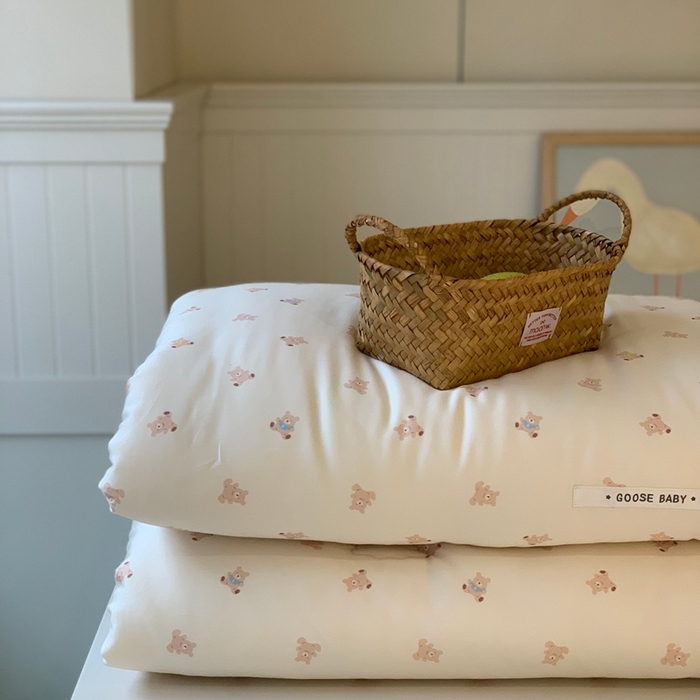 91家纺网 家纺一手货源 找家纺 汇庭 2025新款美棉春秋被被子被芯系列 奶油小熊