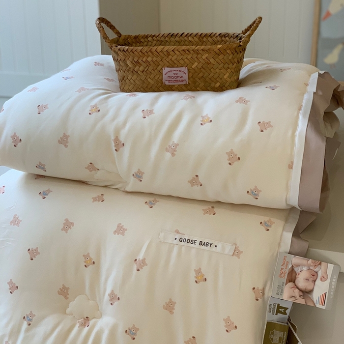 91家纺网 家纺一手货源 找家纺 汇庭 2025新款美棉春秋被被子被芯系列 奶油小熊