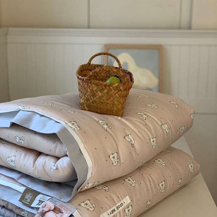 91家纺网 家纺一手货源 找家纺 汇庭 2025新款美棉春秋被被子被芯系列 奶油兔