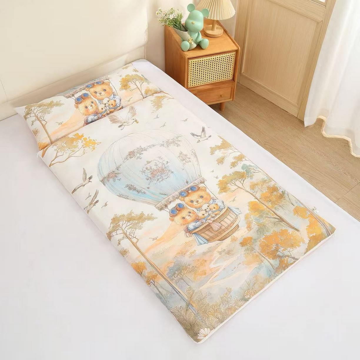 麦吻儿童家居 2025新款全棉40支大版花型儿童被午休睡袋 热气球与棕熊