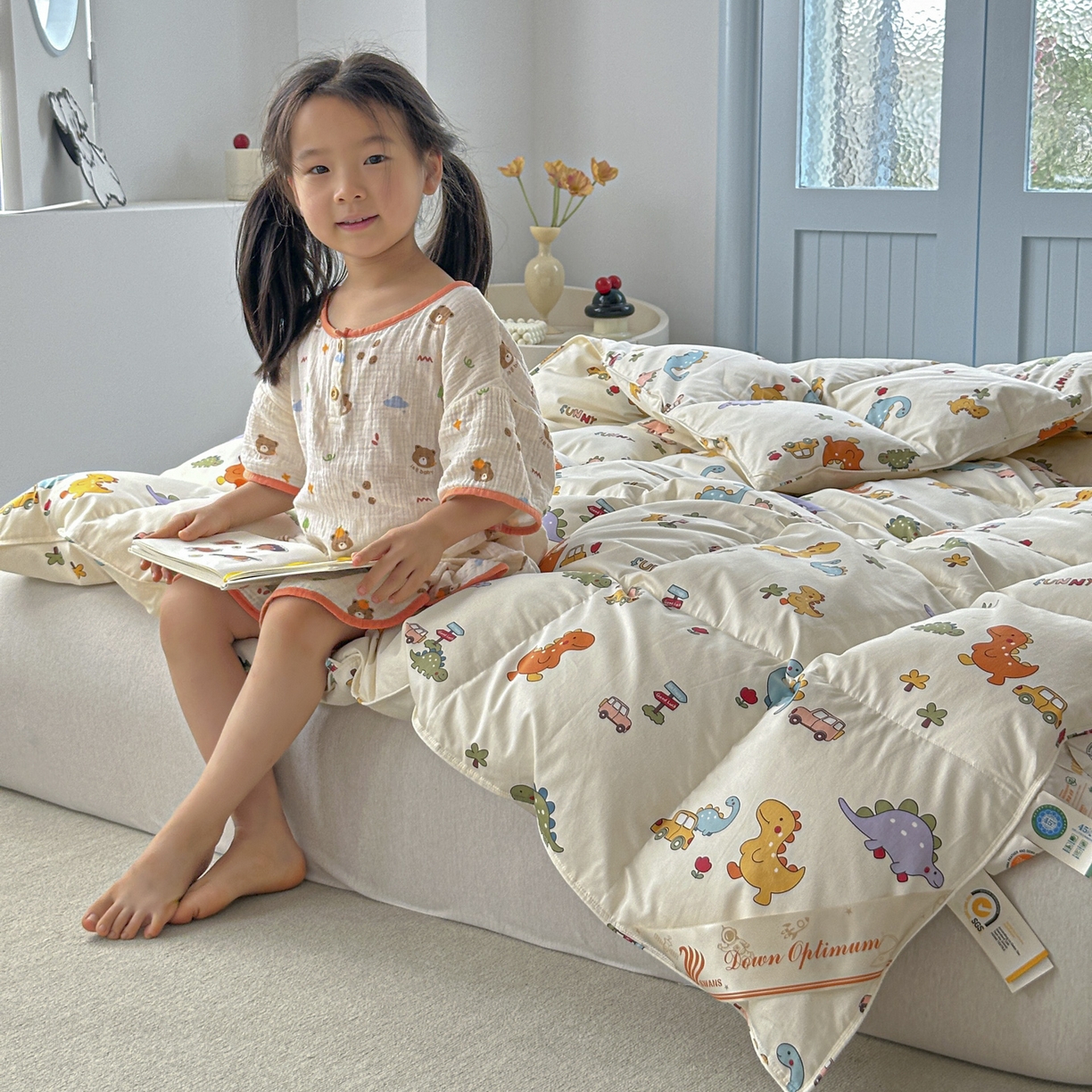 91家纺网 家纺一手货源 找家纺 暖羽屋羽绒馆 2025新款天丝儿童羽绒被鹅绒丝被芯1.5米儿童学生羽绒被 羽毛被冬被 春秋羽绒被子 汽车恐龙