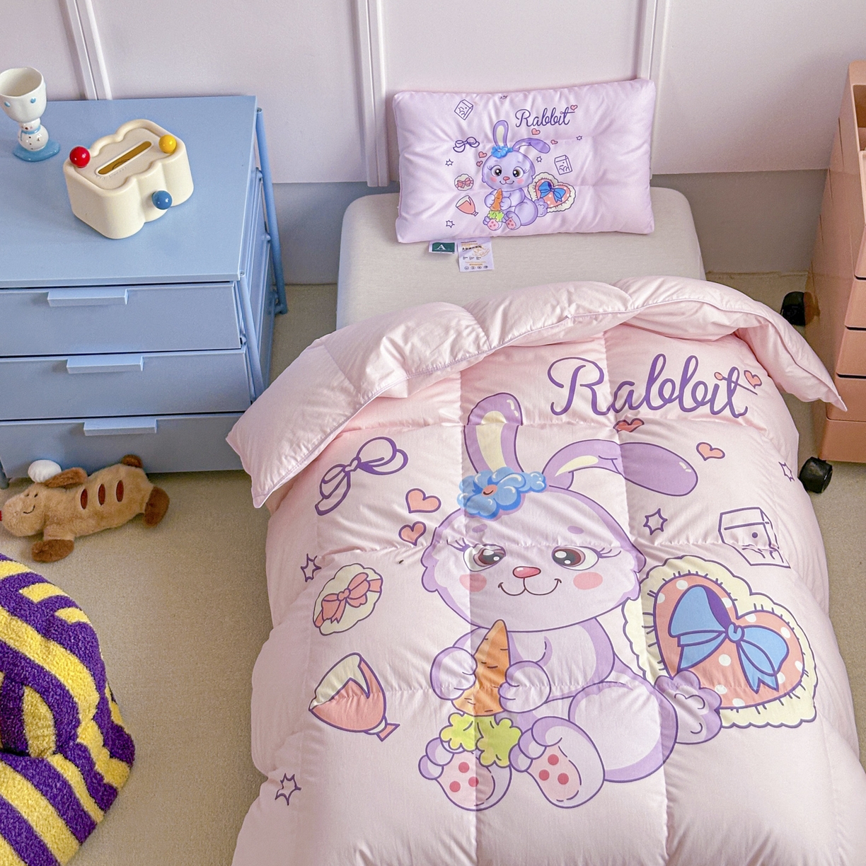 91家纺网 家纺一手货源 找家纺 暖羽屋羽绒馆 2025新款天丝儿童羽绒被鹅绒丝被芯1.5米儿童学生羽绒被 羽毛被冬被 春秋羽绒被子 鸿运兔