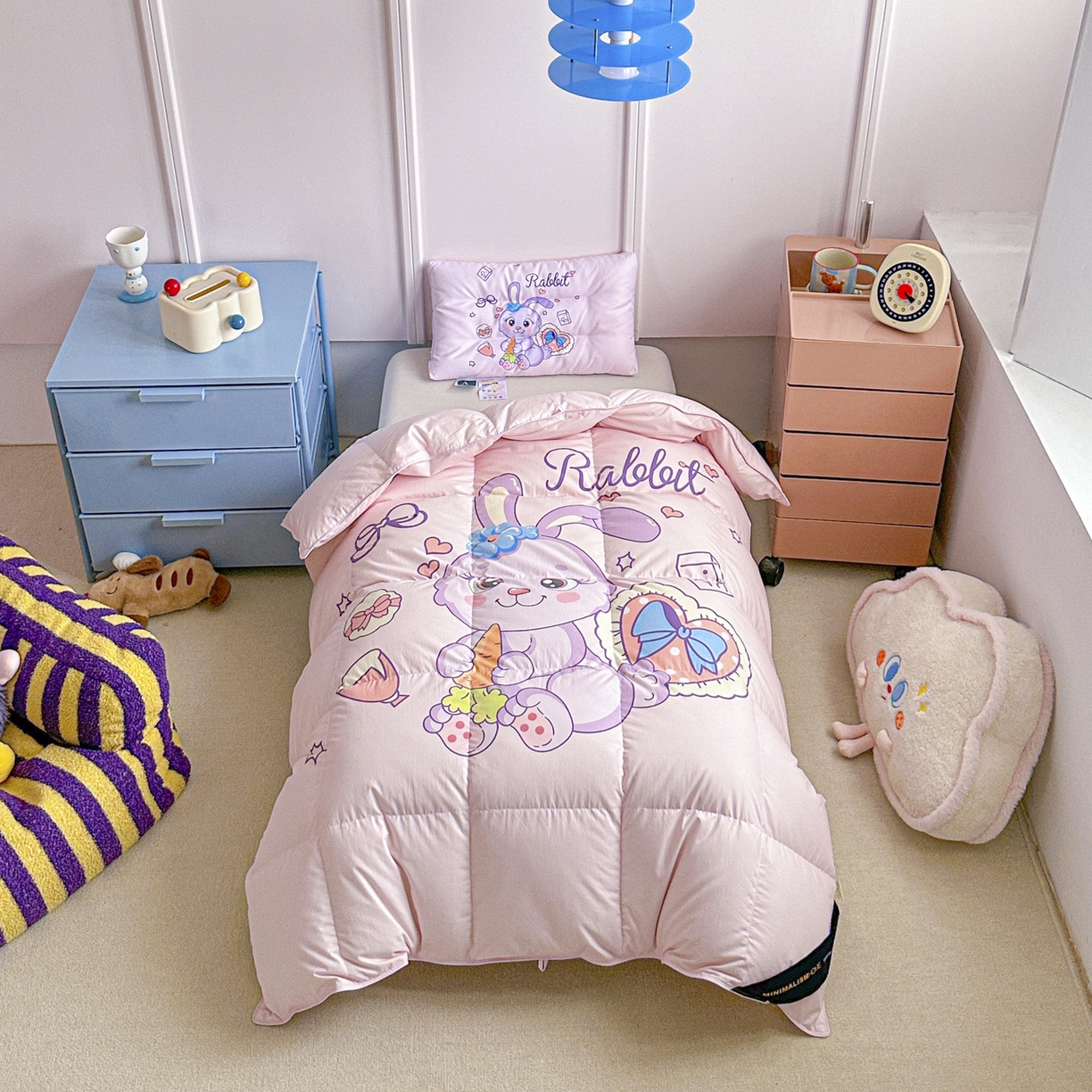 91家纺网 家纺一手货源 找家纺 暖羽屋羽绒馆 2025新款天丝儿童羽绒被鹅绒丝被芯1.5米儿童学生羽绒被 羽毛被冬被 春秋羽绒被子 鸿运兔